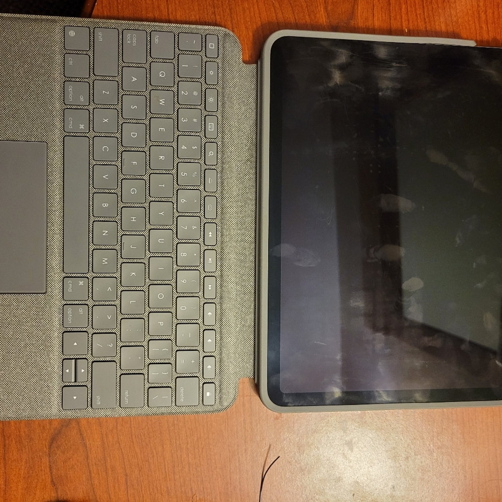 Ipad A2324